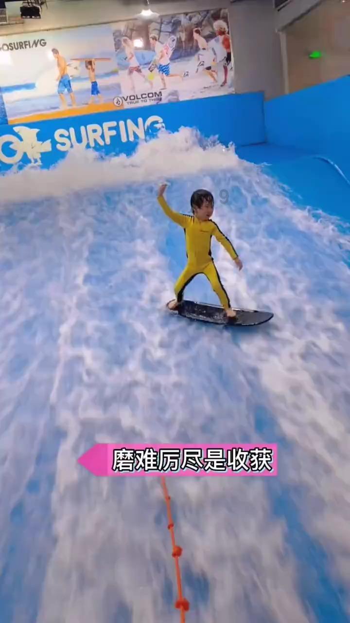S妈回应汪小菲发文，爆料张兰打电话骂自己家人，这两家人到底谁是善茬儿？游戏画面