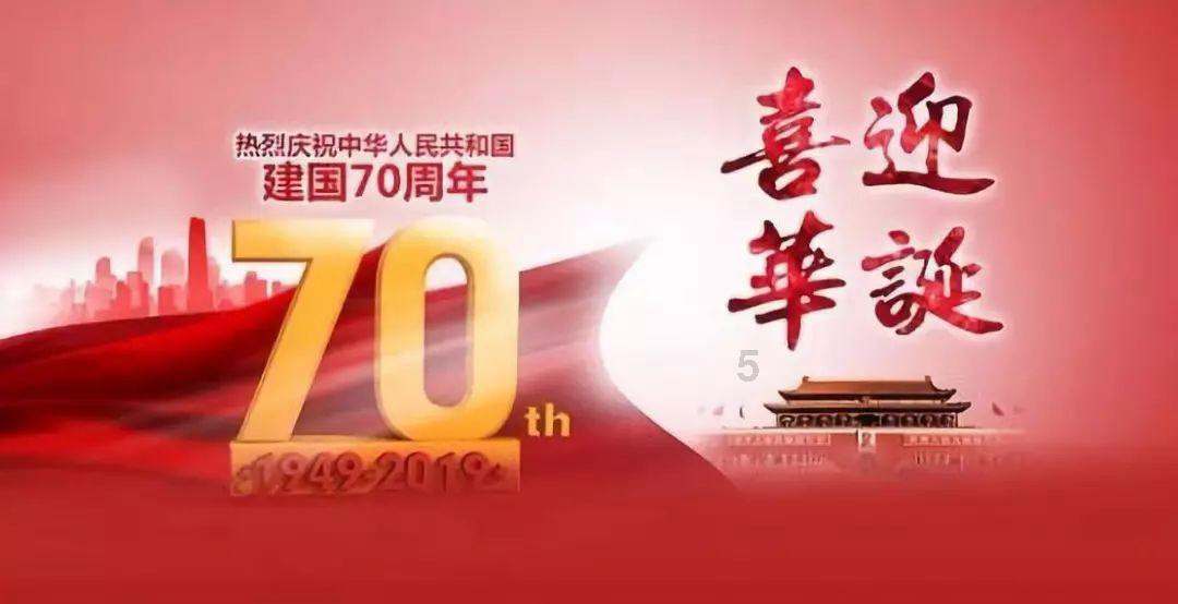 贝索斯53岁未婚妻罕见跟哈里同框,还盛赞了王子,双双获奖惹争议